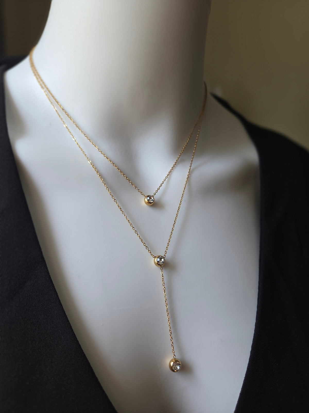 Collier Aura Dorée double rang doré avec pendentants zircons