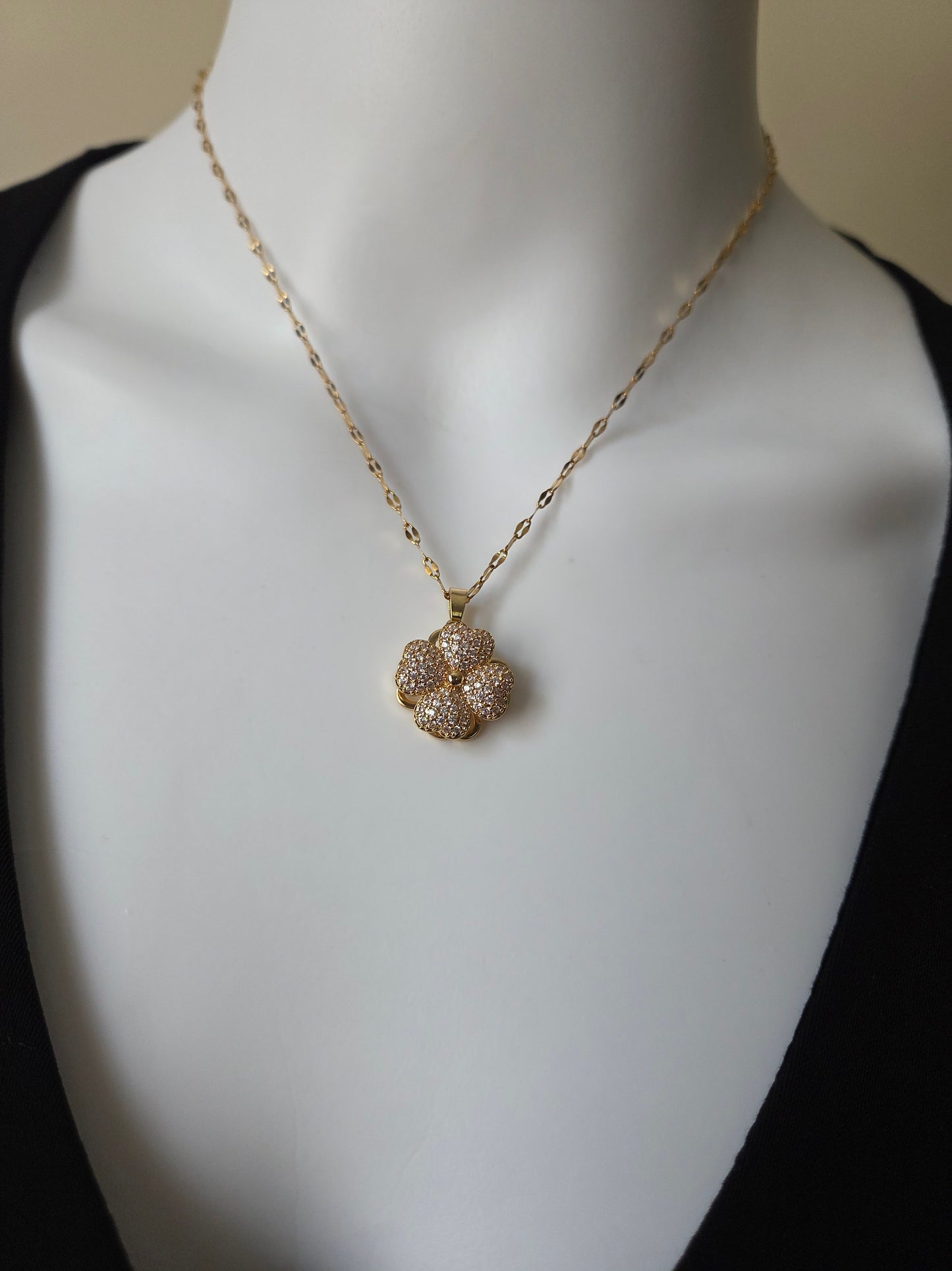Nuit de Lam Necklace