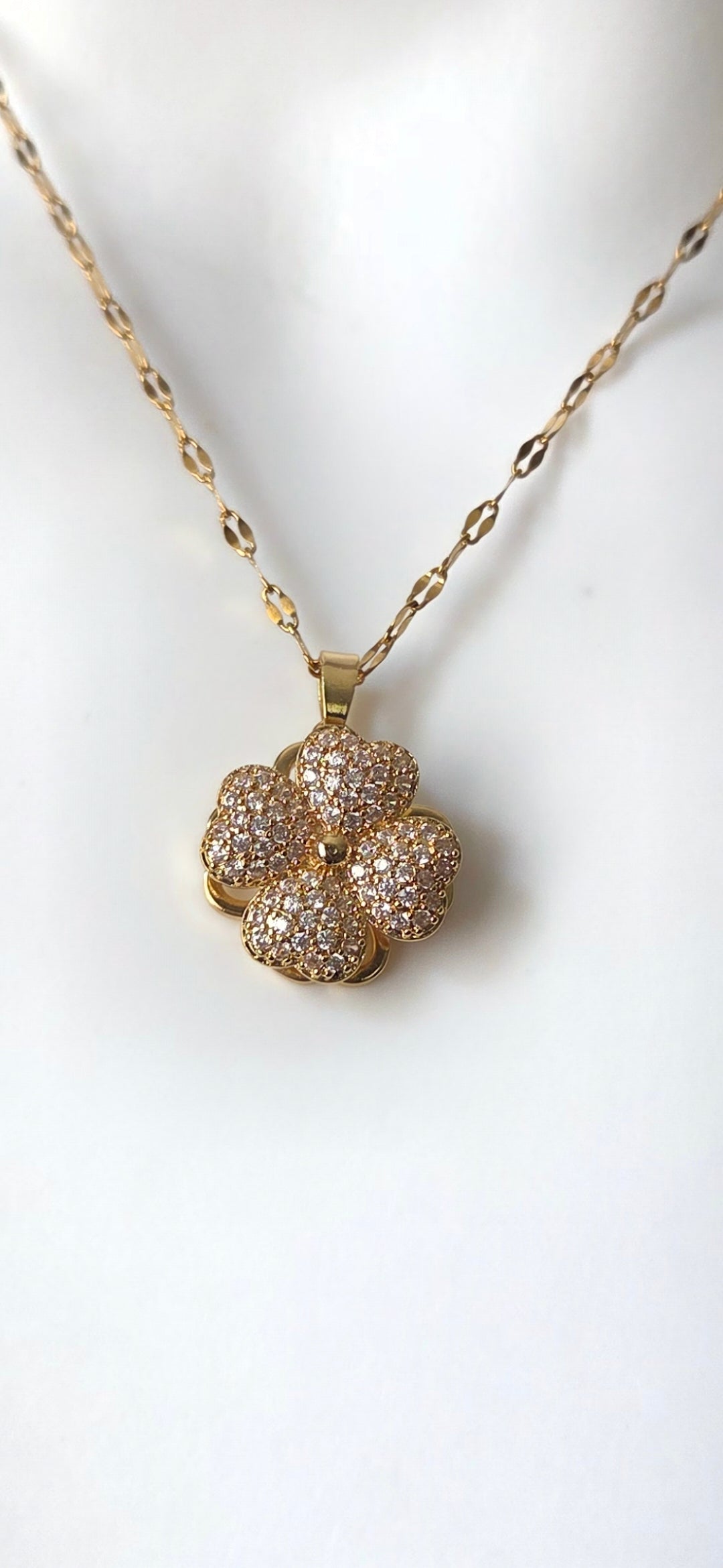 Nuit de Lam Necklace