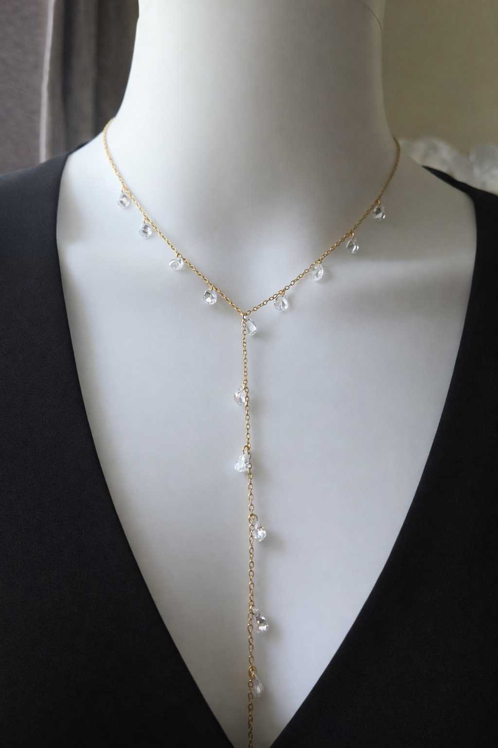 Pluie d'Éclats Necklace – Zircon Lariat Necklace