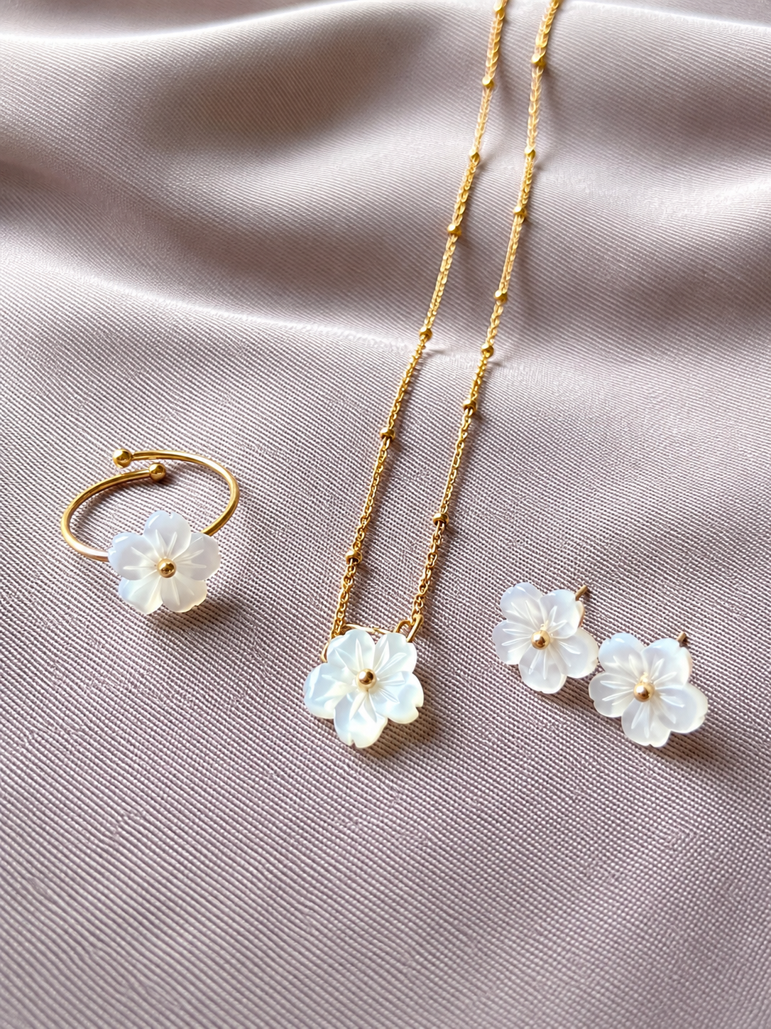 Nuit de Lam Necklace