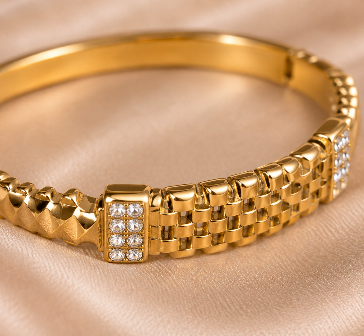 Bracelet Éclat Majesté doré en acier inoxydable 316L avec zircons