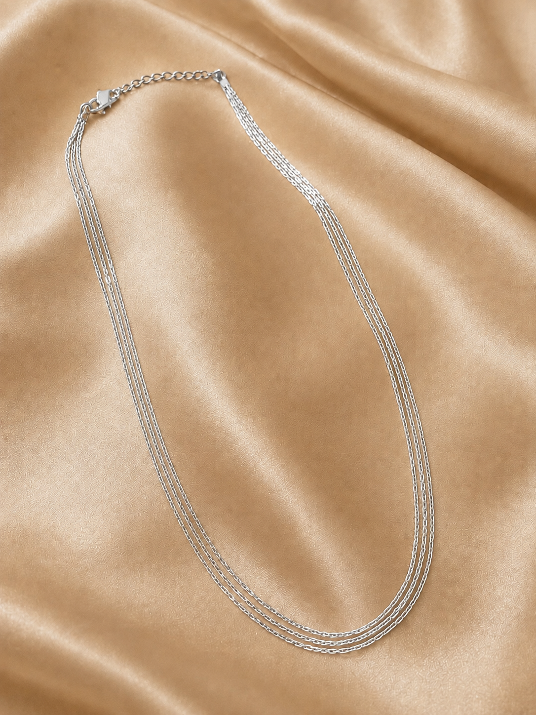 Collier Éclat Harmonie argenté 4 rangs – coffret Éclat Intemporel