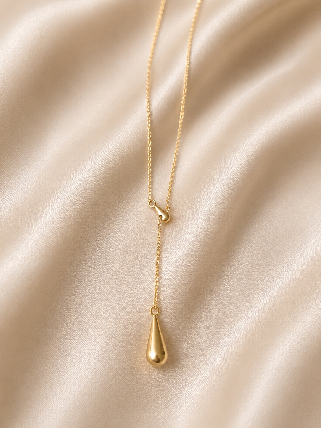 Nuit de Lam Necklace